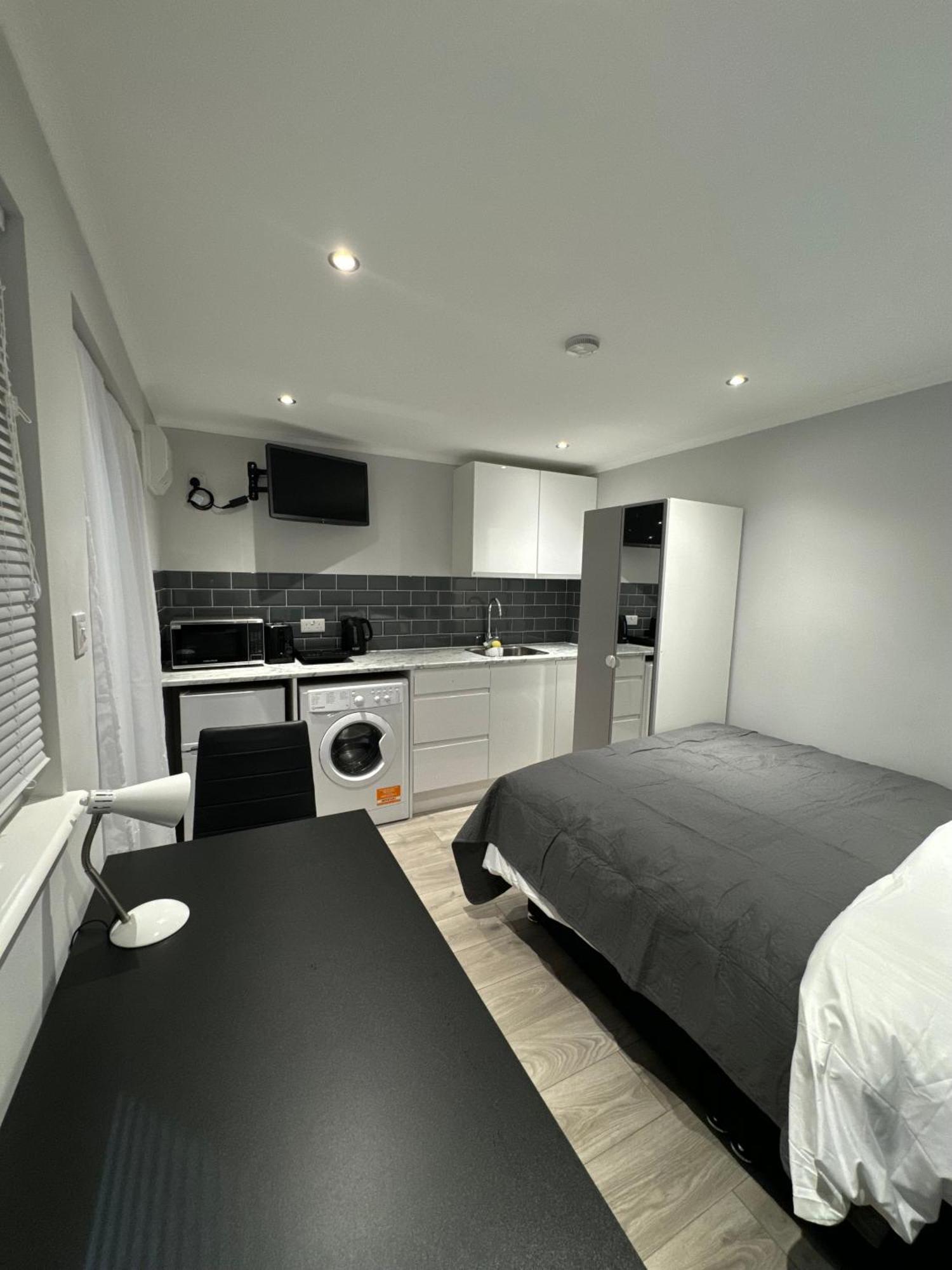 Cozy Cabin Londra Exterior foto